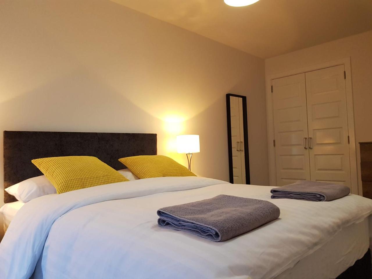 סטירלינג 1 Royal View Apartments מראה חיצוני תמונה