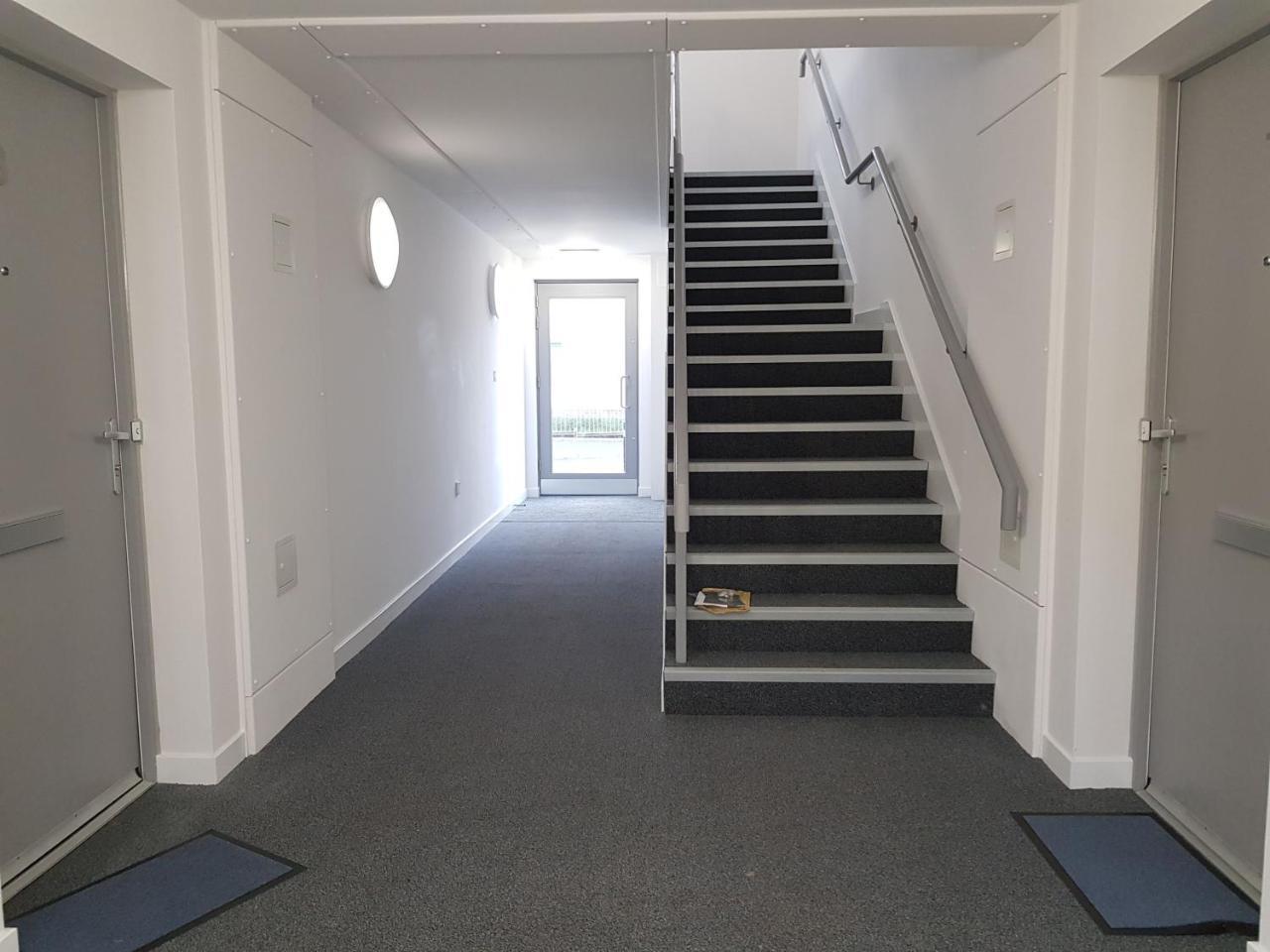 סטירלינג 1 Royal View Apartments מראה חיצוני תמונה
